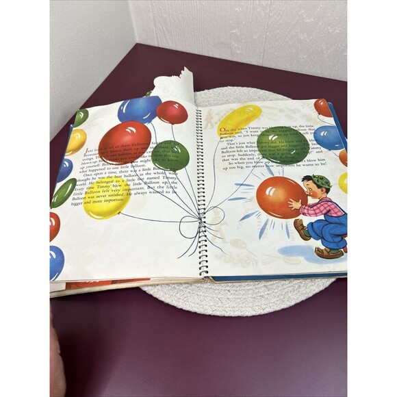 Santa's Workshop Vintage Christmas Pop Up Book White Plains Greeting Card 1951 - Picture 8 of 13